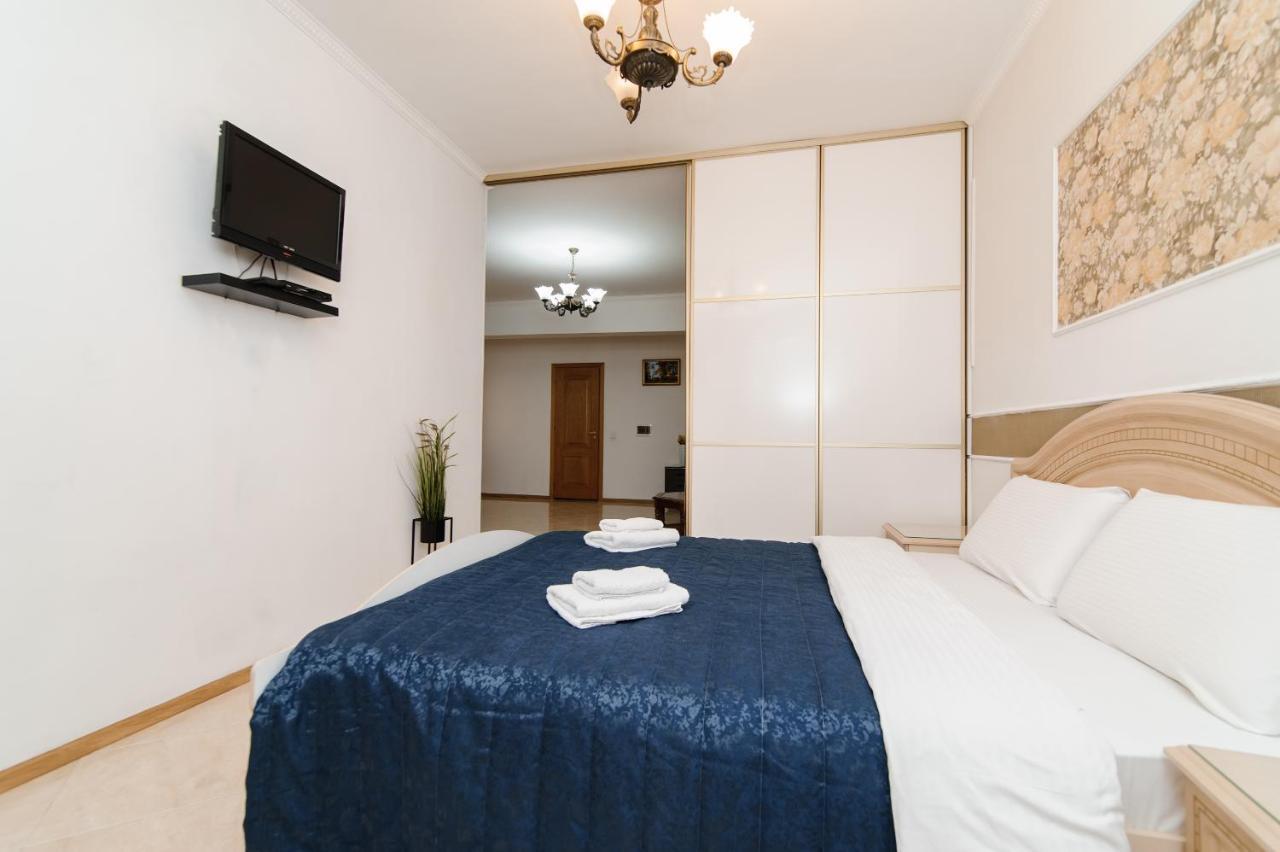 Era Rent Apartment *
